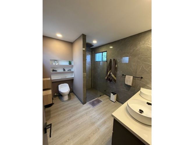 Finca en venta en Romeral, Guarne, 210 m² · foto 15 de 24