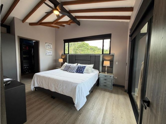 Finca en venta en Romeral, Guarne, 210 m² · foto 18 de 24