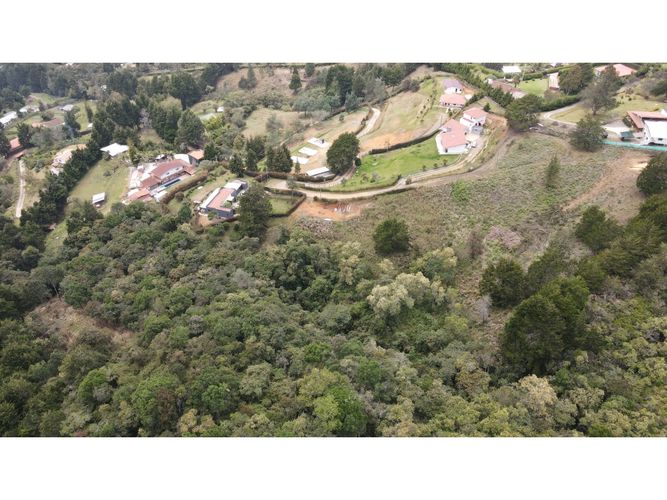 Finca en venta en Romeral, Guarne, 210 m² · foto 21 de 24
