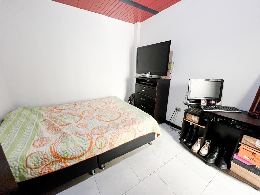 Casa en venta en Kennedy Central, Bogotá · foto 8 de 24