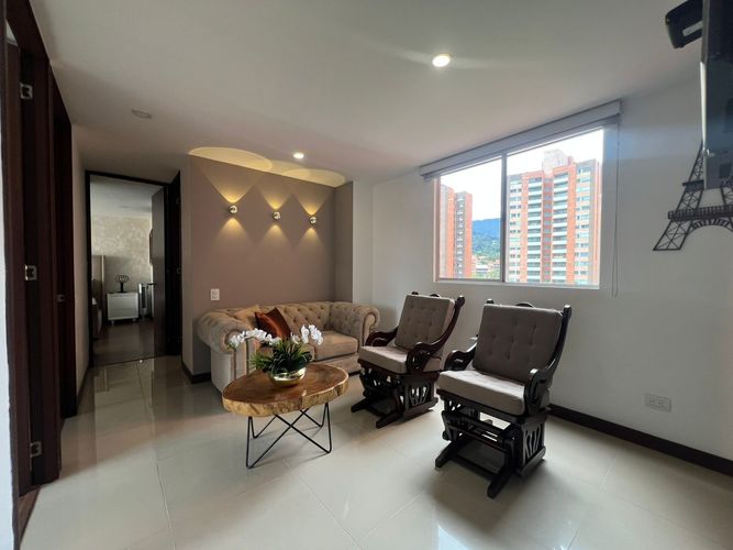 Apartamento en venta en Loma Del Chocho, Envigado · foto 5 de 17