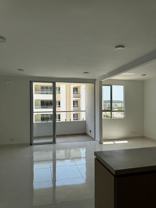 Apartamento de 2 alcobas en venta en Serena Del Mar, Cartagena, 80 m² · foto 2 de 11