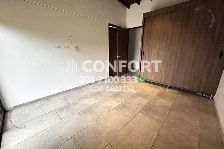 Casa de 3 alcobas en venta en La Catedral, Envigado, 210 m² · foto 20 de 24