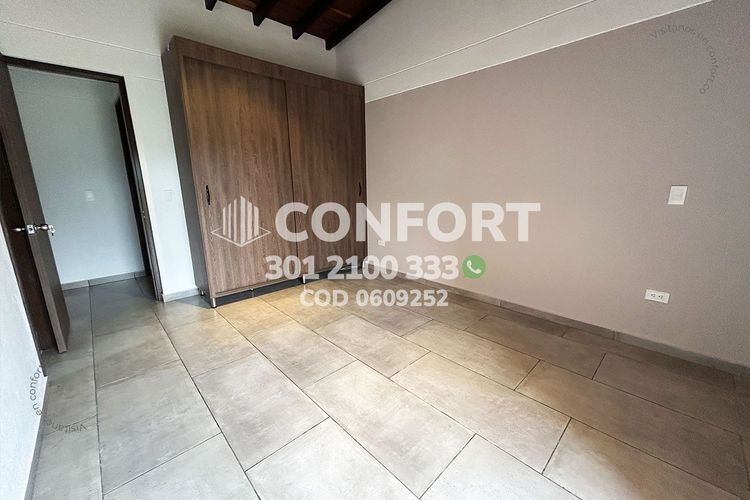 Casa de 3 alcobas en venta en La Catedral, Envigado, 210 m² · foto 21 de 24