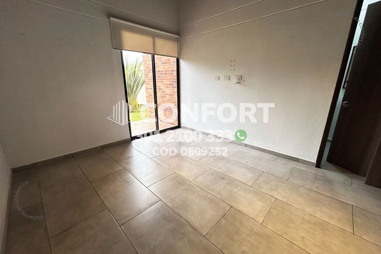 Casa de 3 alcobas en venta en La Catedral, Envigado, 210 m² · foto 19 de 24