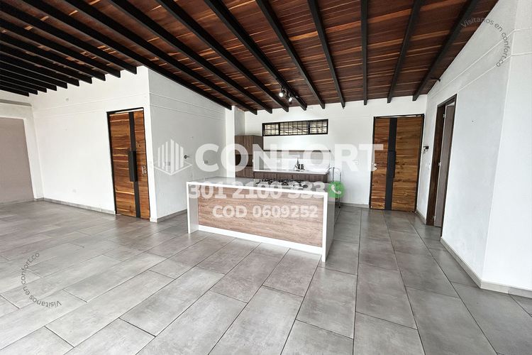 Casa de 3 alcobas en venta en La Catedral, Envigado, 210 m² · foto 7 de 24