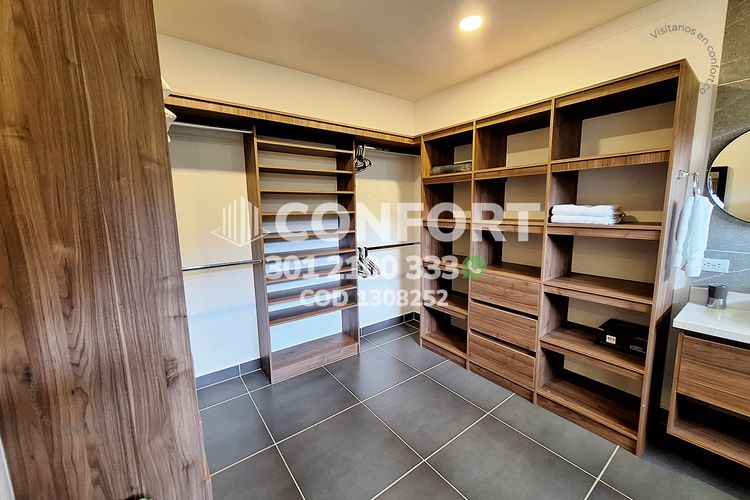 Casa de 3 alcobas en venta en La Catedral, Envigado, 210 m² · foto 22 de 24