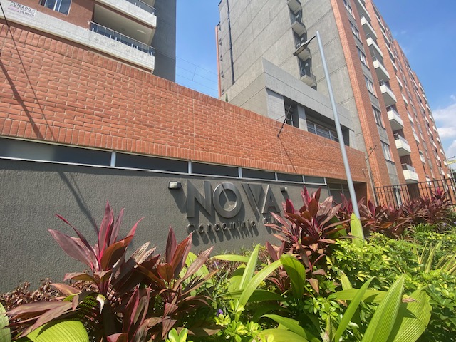 Apartamento en venta en Valle Del Lili, Cali · foto 3 de 24