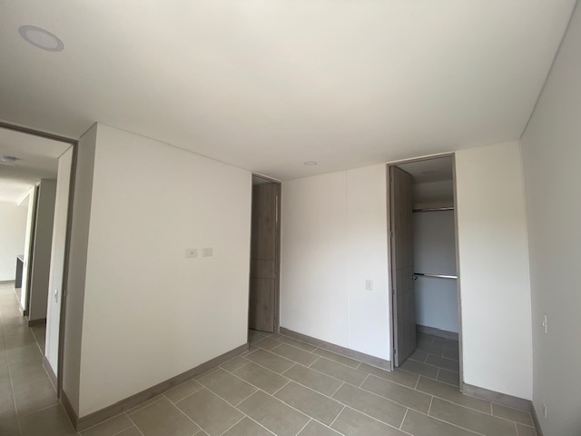 Apartamento en venta en Valle Del Lili, Cali · foto 14 de 24