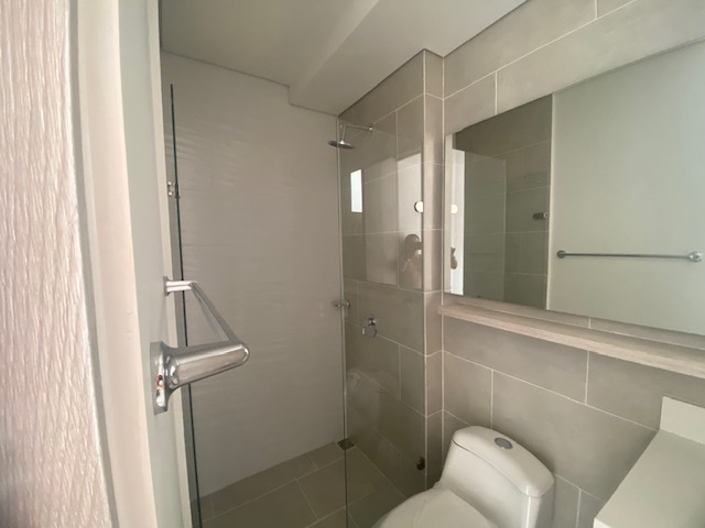 Apartamento en venta en Valle Del Lili, Cali · foto 16 de 24