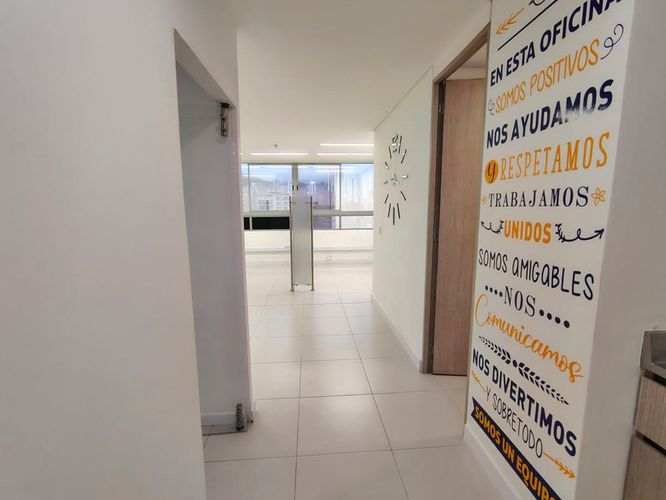 Oficina en arriendo en Aliadas Del Sur, Sabaneta, 40 m² · foto 5 de 6