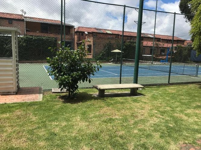 Apartamento de 3 alcobas en venta en Colina Campestre, Bogotá, 270 m² · foto 5 de 9