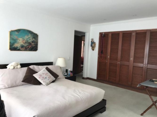 Apartamento de 3 alcobas en venta en Colina Campestre, Bogotá, 270 m² · foto 7 de 9
