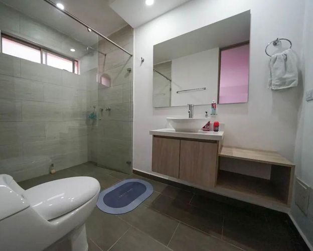 Apartamento de 3 alcobas en venta en Los Rosales, Bogotá, 236 m² · foto 10 de 11