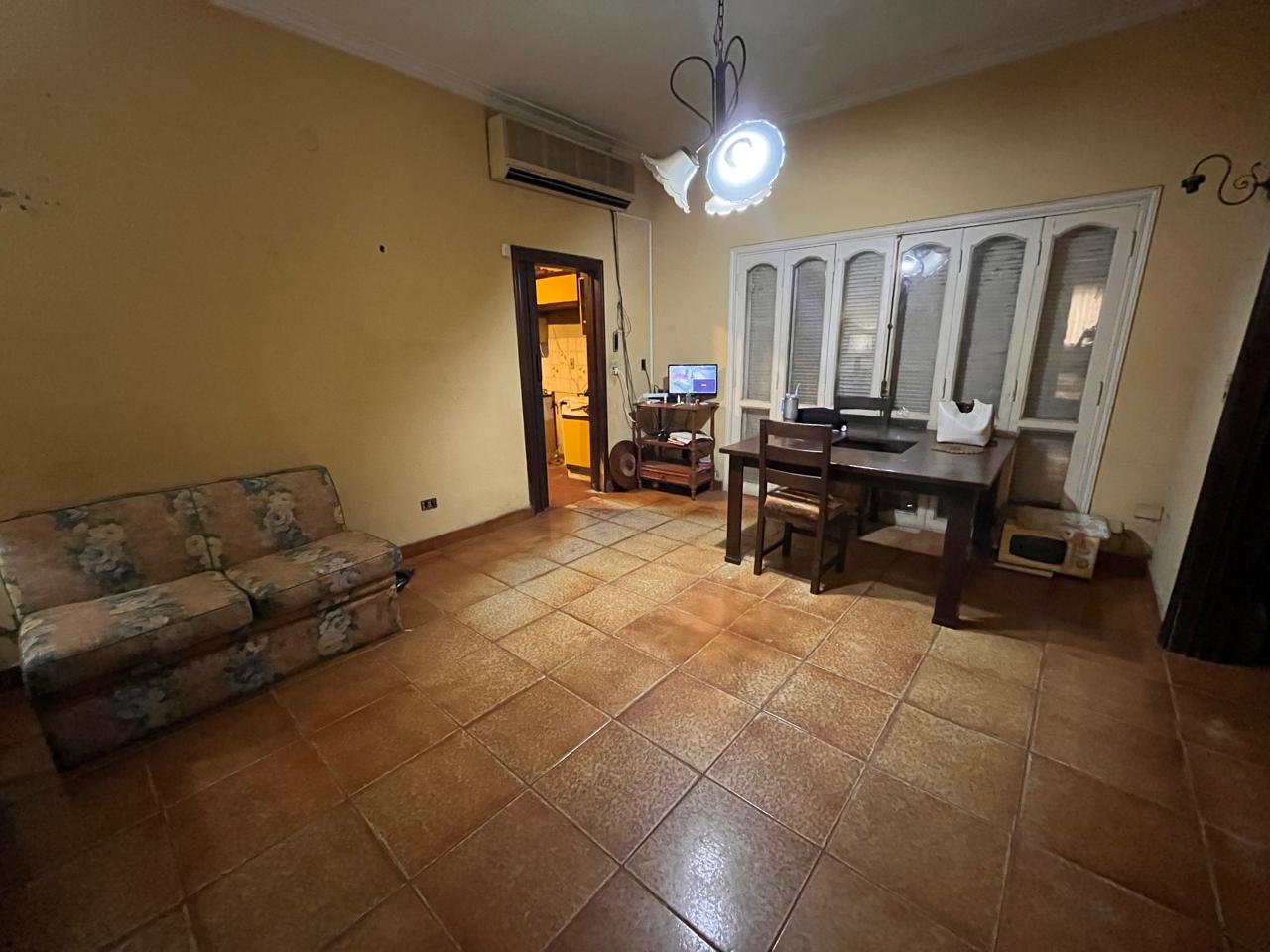 VENDO AMPLIA CASA A REFACCIONAR EN EL BARRIO REPUBLICANO — foto 3
