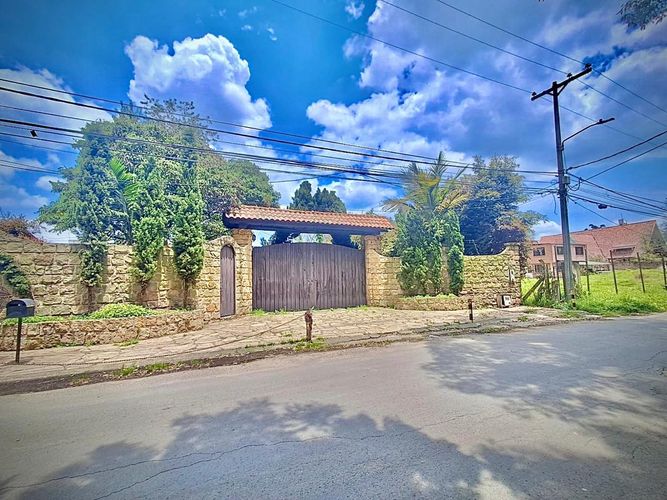 Casa de 3 alcobas en venta en Vereda La Balsa, Chía, 219 m² · foto 2 de 24