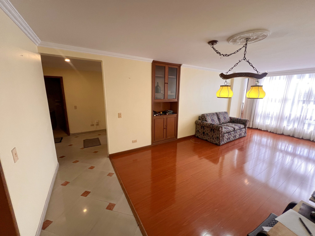 Apartamento en venta en Santa Barbara, Bogotá · foto 2 de 12