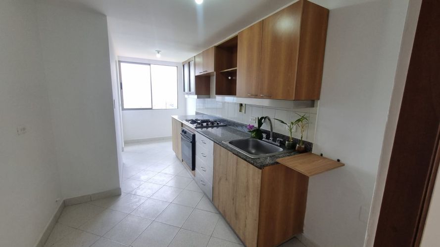 Apartamento de 3 alcobas en arriendo en El Tesoro, Medellín, 140 m² · foto 3 de 23