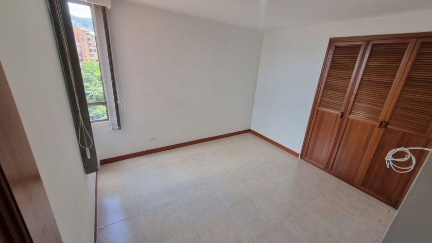 Apartamento de 3 alcobas en arriendo en El Tesoro, Medellín, 140 m² · foto 17 de 23