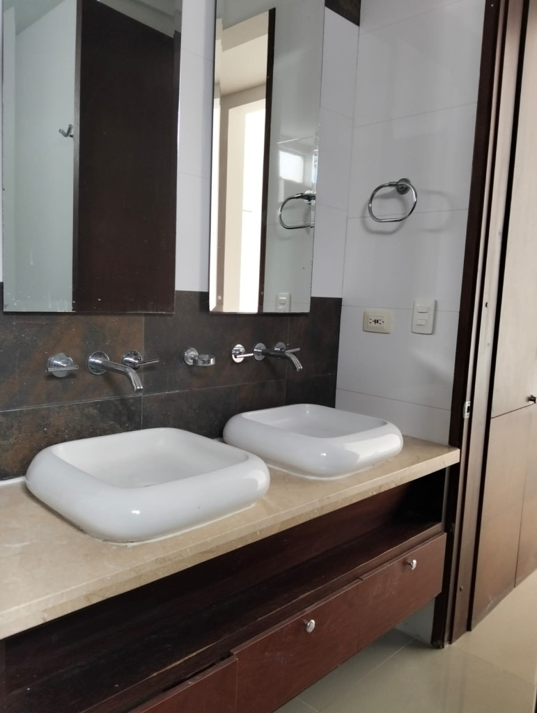 Casa en venta en Sector Plaza De Bolivar, Pereira · foto 10 de 21