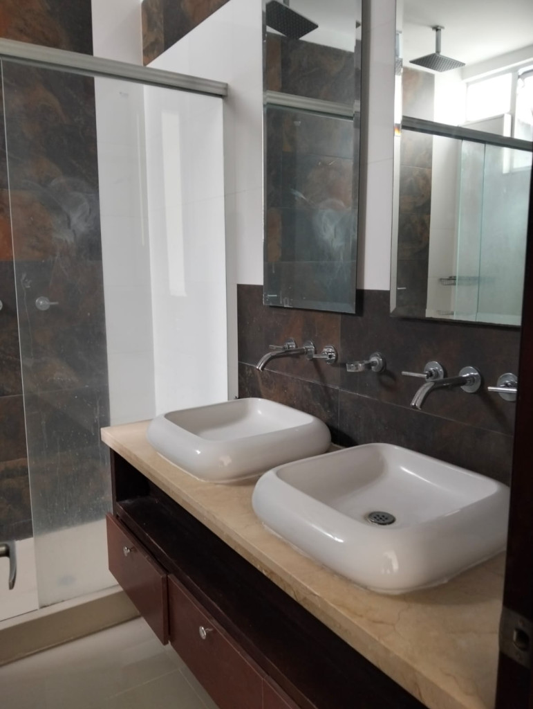 Casa en venta en Sector Plaza De Bolivar, Pereira · foto 11 de 21