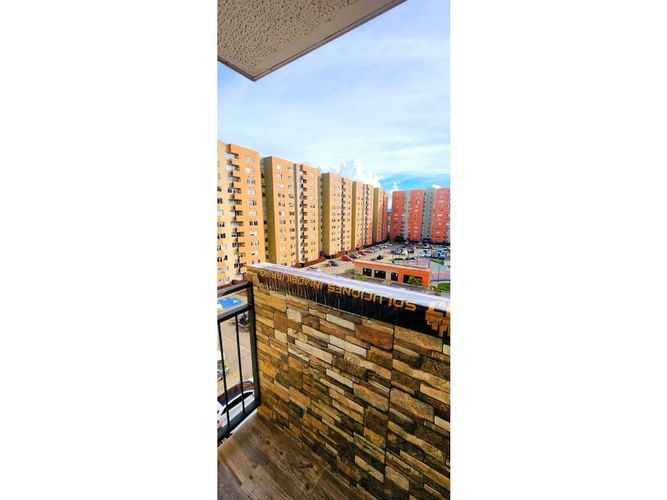 Apartamento de 3 alcobas en venta en Conjunto Residencial Solera La Prosperidad, Madrid, 57 m² · foto 3 de 9