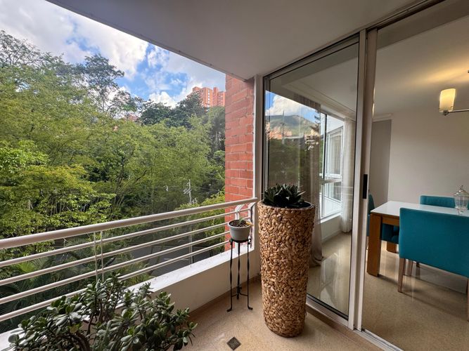 Apartamento de 3 alcobas en venta en La Florida, Medellín, 153 m² · foto 4 de 20