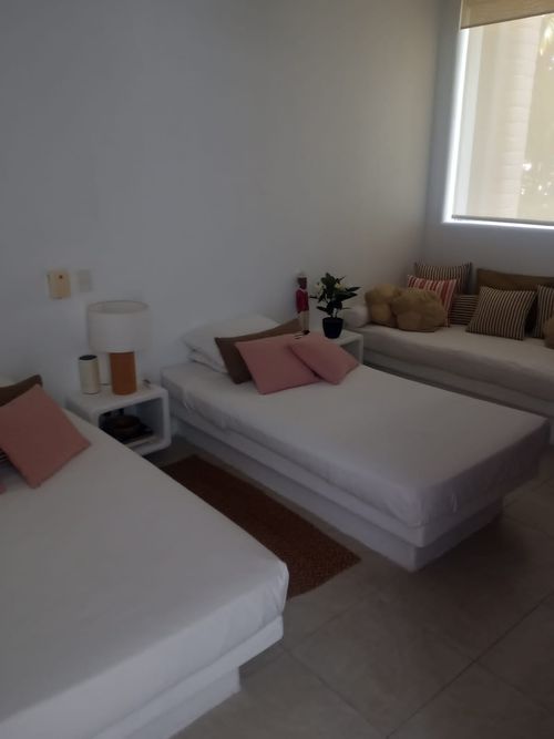 Casa de 4 alcobas en venta en Girardot, Girardot, 565 m² · foto 13 de 18