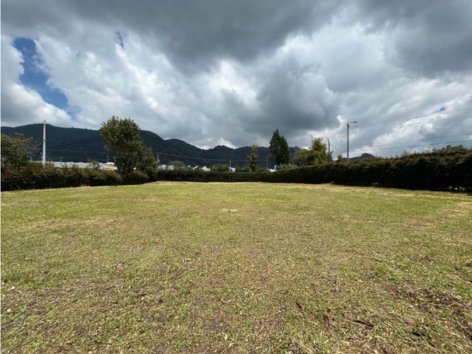 Lote en venta en Fonquetá, Chía, 2773 m² · foto 3 de 9