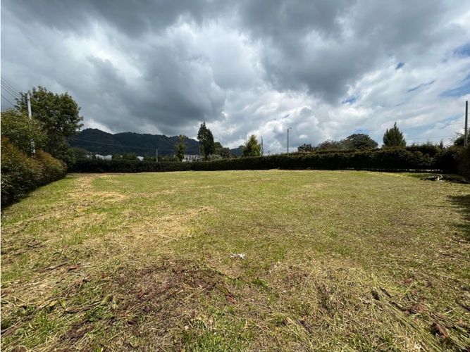 Lote en venta en Fonquetá, Chía, 2773 m² · foto 4 de 9