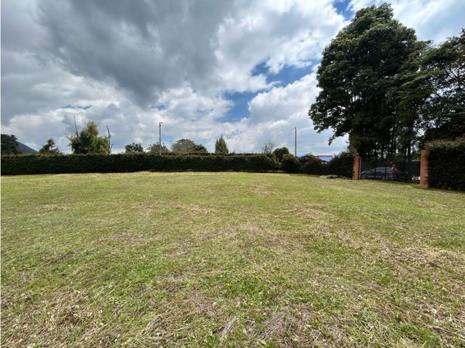 Lote en venta en Fonquetá, Chía, 2773 m² · foto 5 de 9