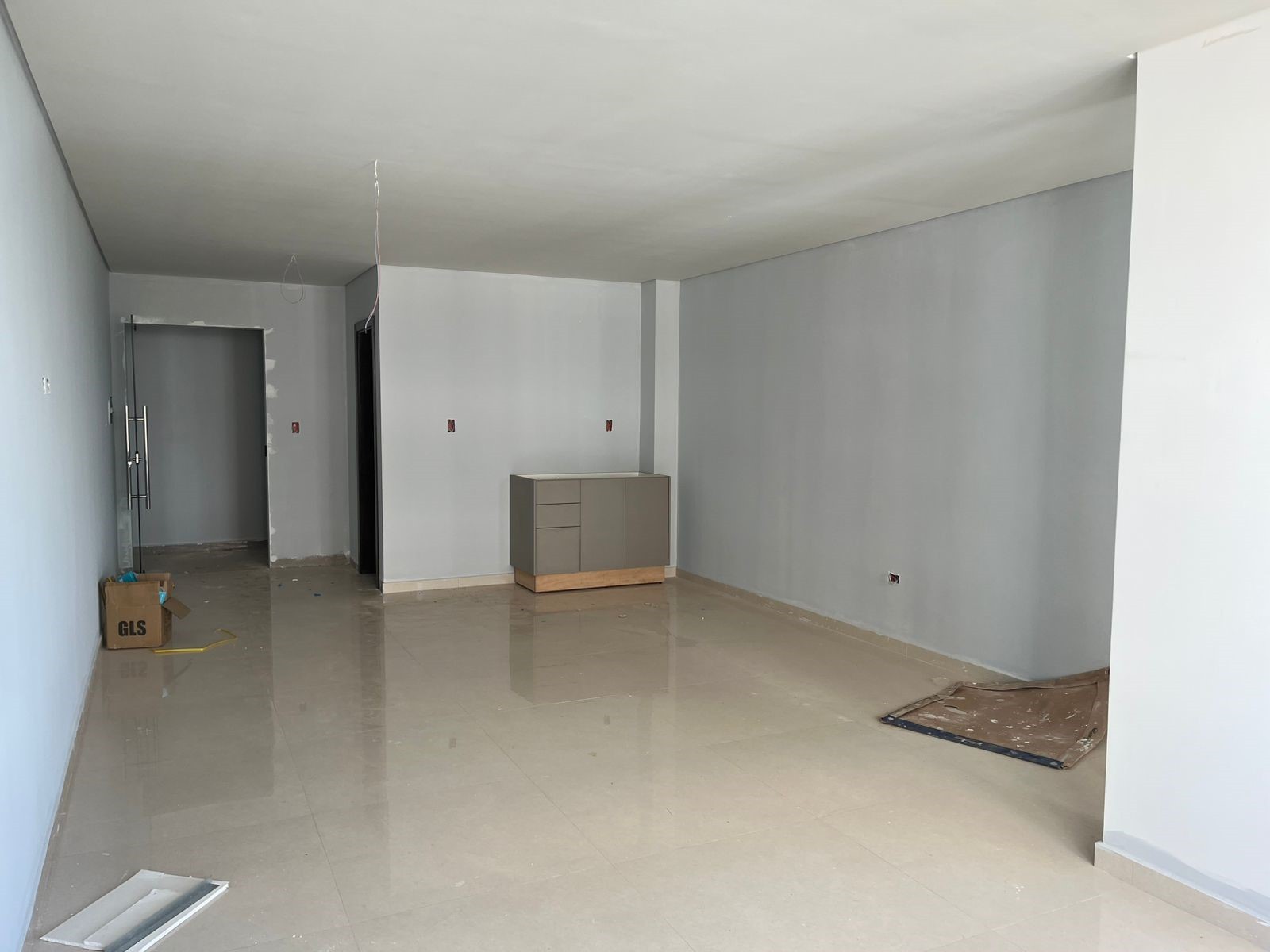 ALQUILO MODERNA OFICINA A ESTRENAR – EDIFICIO DIAGONAL 74, KM 8 — foto 3
