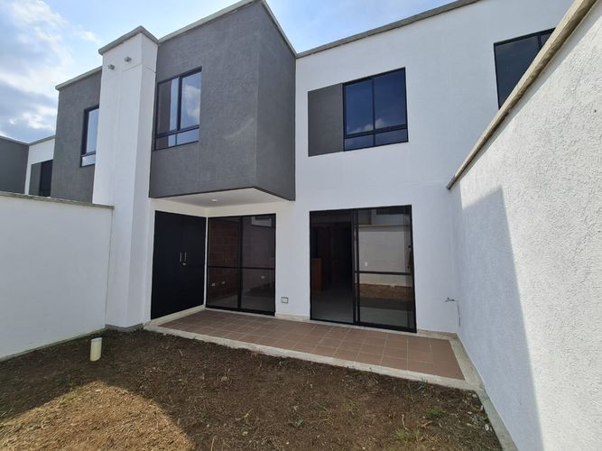 Casa de 3 alcobas en venta en Parque Natura, Jamundí, 240 m² · foto 6 de 18