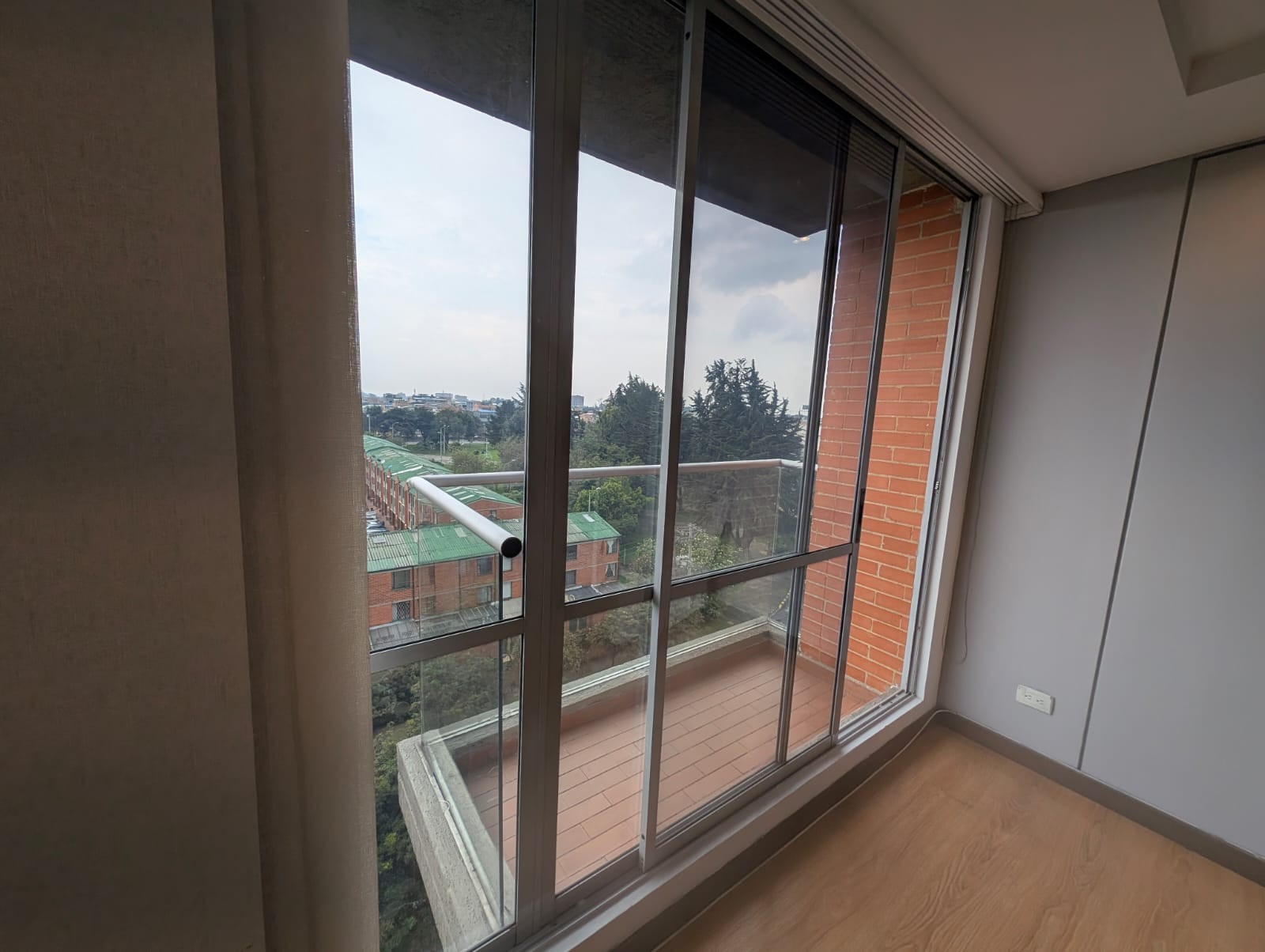 Calle 86 #69h-40, Bogotá, Colombia - Photo 2