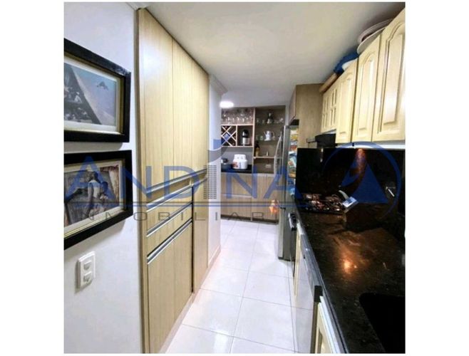 Apartamento de 3 alcobas en venta en Belén, Medellín, 98 m² · foto 6 de 13