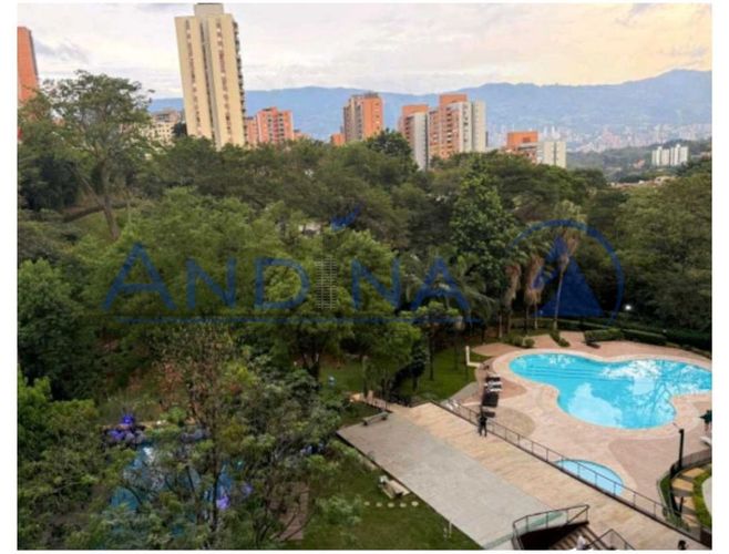 Apartamento de 3 alcobas en venta en Belén, Medellín, 98 m² · foto 4 de 13
