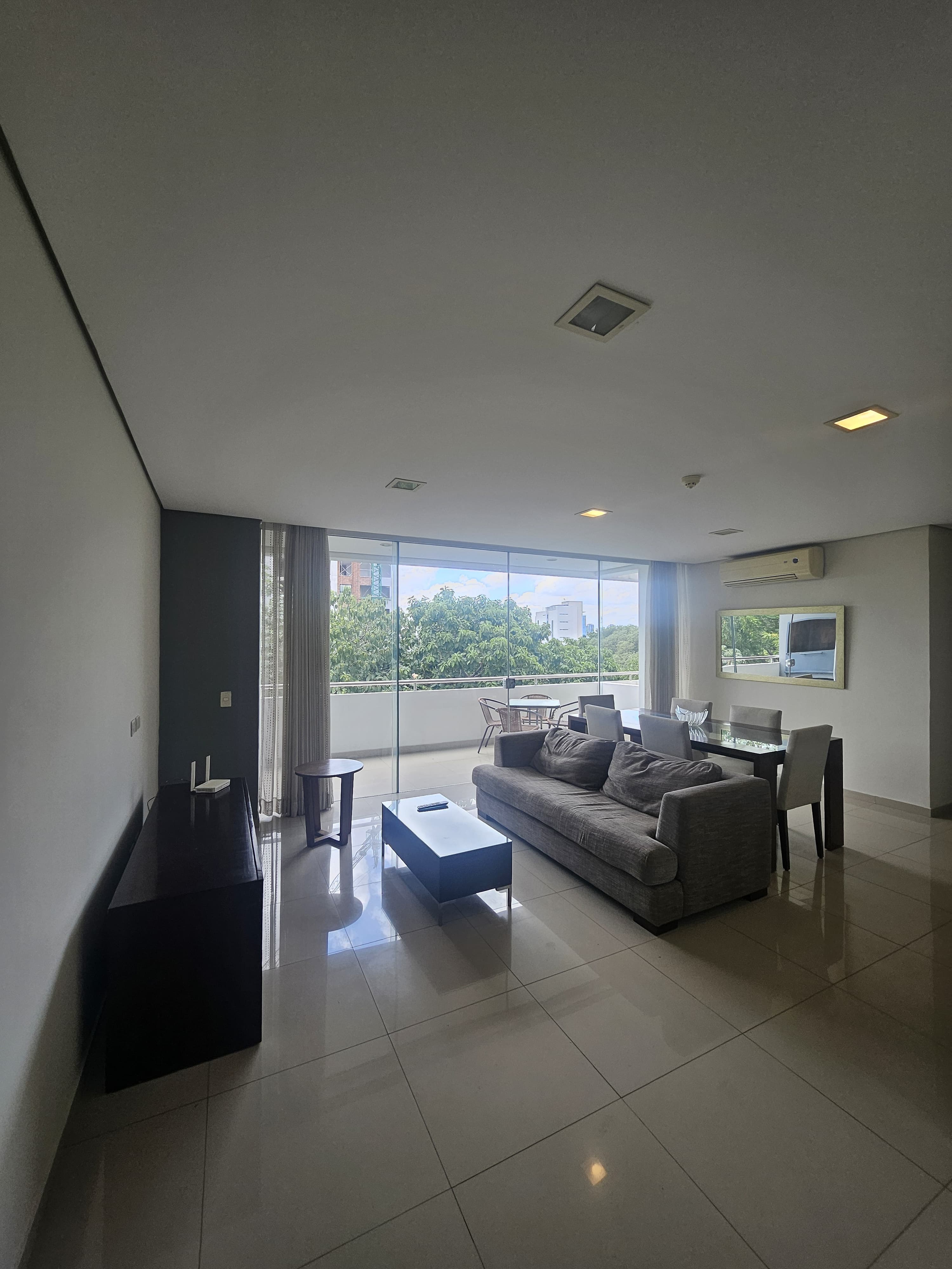 Venta / Alquiler Departamento amoblado en el Edificio TIERRA ALTA -  SARAVI — foto 2