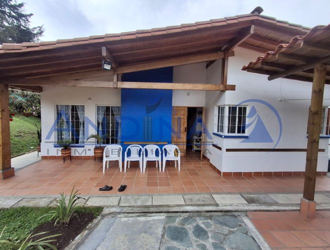 Finca en venta en San Felix, Bello, 1800 m² · foto 4 de 18