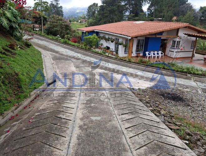 Finca en venta en San Felix, Bello, 1800 m² · foto 3 de 18