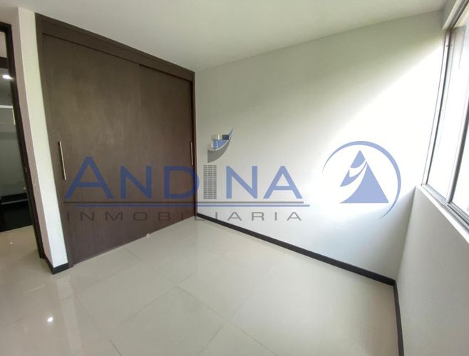 Apartamento de 3 alcobas en venta en El Diamante No. 2, Medellín, 92 m² · foto 12 de 18