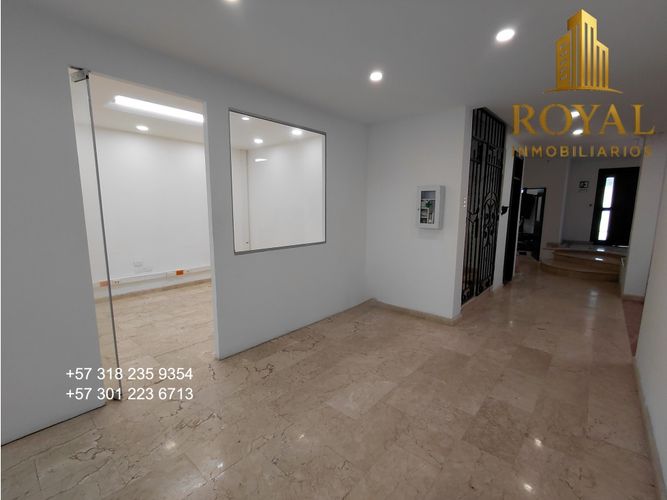 Casa de 6 alcobas en venta en Altos De Riomar, Barranquilla, 490 m² · foto 8 de 24