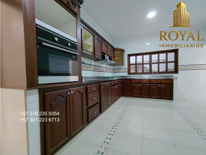 Casa de 6 alcobas en venta en Altos De Riomar, Barranquilla, 490 m² · foto 12 de 24