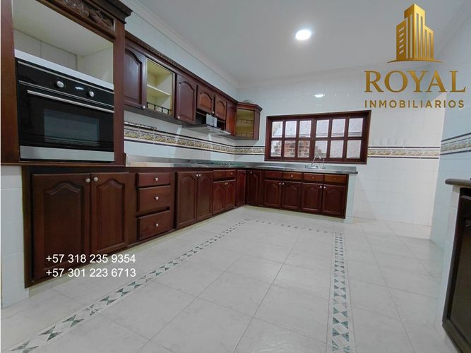 Casa de 6 alcobas en venta en Altos De Riomar, Barranquilla, 490 m² · foto 15 de 24