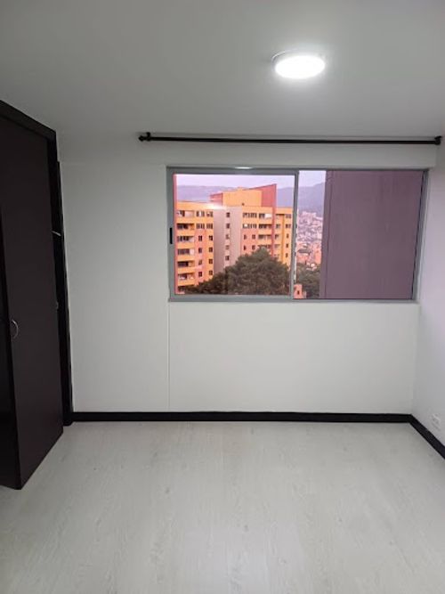 Apartamento de 2 alcobas en arriendo en Laureles, Medellín, 60 m² · foto 13 de 24