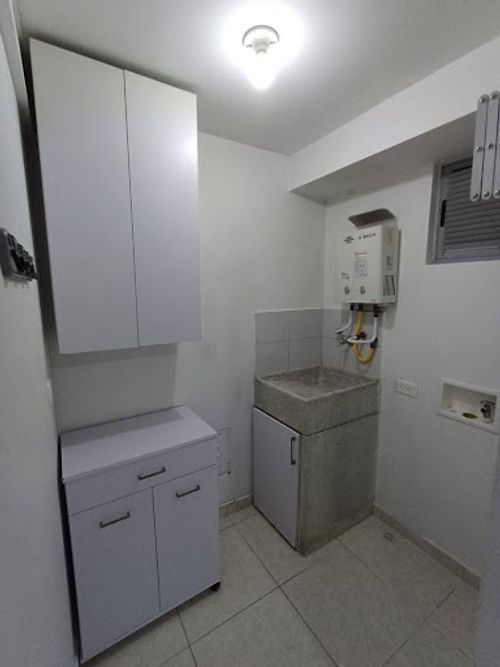 Apartamento de 2 alcobas en arriendo en Laureles, Medellín, 60 m² · foto 20 de 24