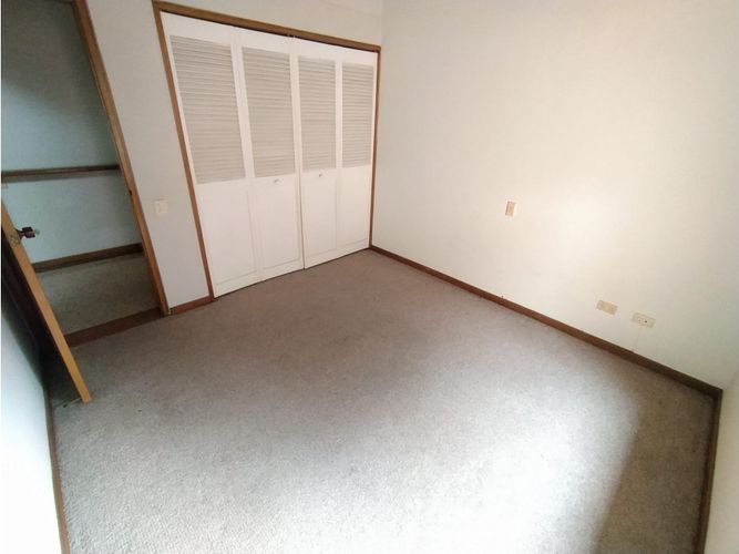 Casa de 5 alcobas en arriendo en San Lucas, Medellín, 320 m² · foto 15 de 24