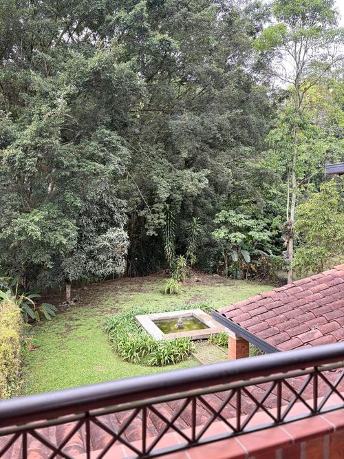 Casa de 4 alcobas en arriendo en Urbanización Las Cumbres, Medellín, 371 m² · foto 14 de 20