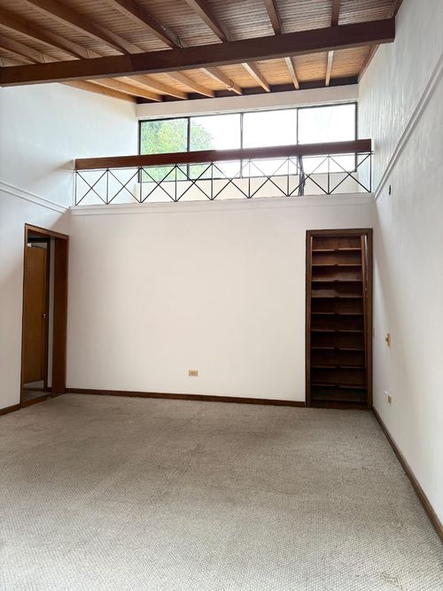 Casa de 4 alcobas en arriendo en Urbanización Las Cumbres, Medellín, 371 m² · foto 17 de 20