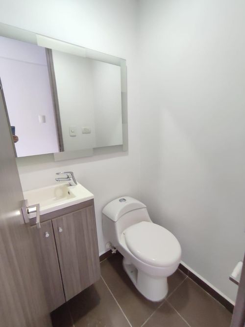 Apartamento de 3 alcobas en arriendo en Laureles, Medellín, 120 m² · foto 16 de 20