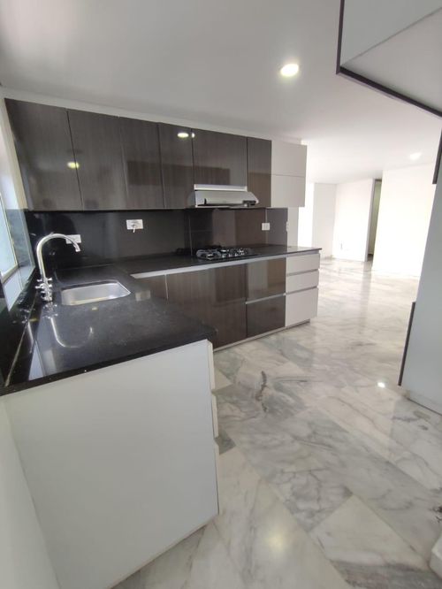 Apartamento de 3 alcobas en arriendo en Laureles, Medellín, 120 m² · foto 19 de 20